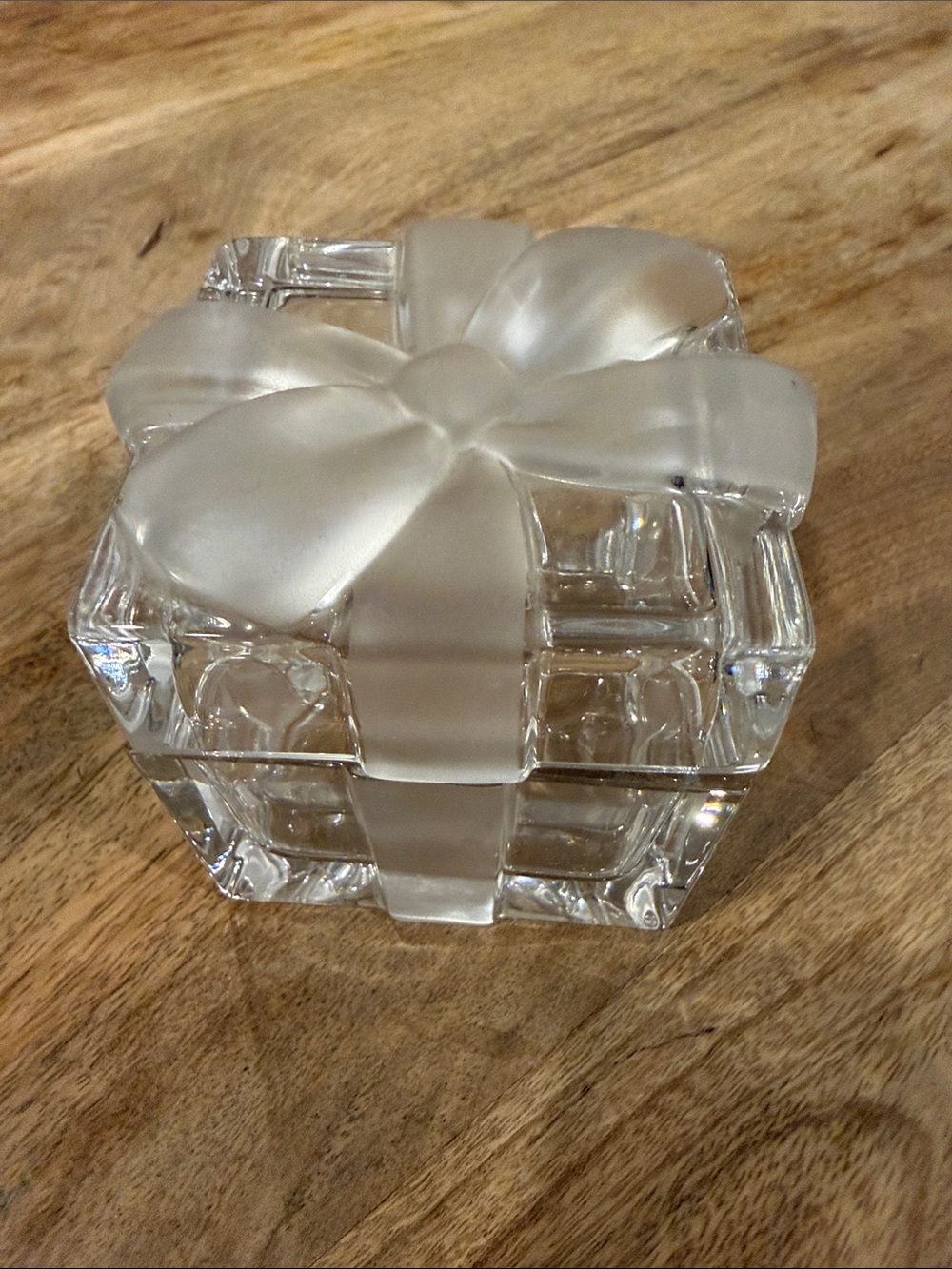 Tiffany&co RARE Crystal Gift Box Trinket Dish - Frosted Bow